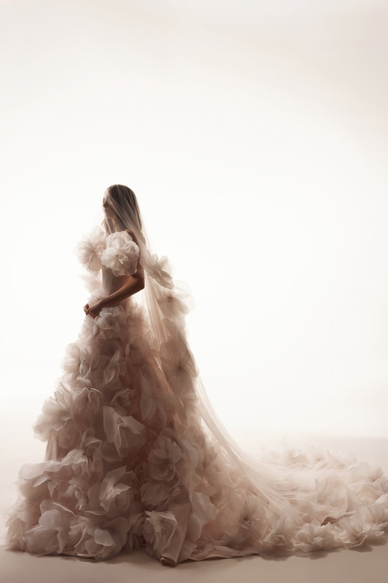 ADELA VEIL
