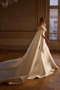LEONIE