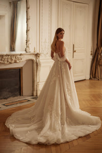 CORNELIE
